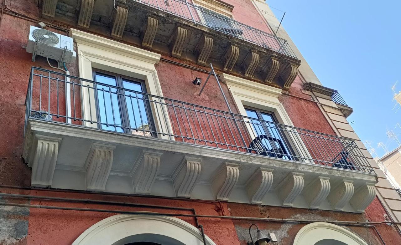 Stesicoro Art Home, In Centro Storico A Катания Экстерьер фото